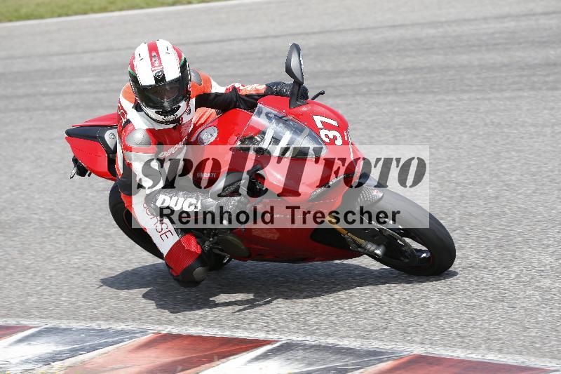 /Archiv-2025/27 12.06.2025 Ducati Schweiz Trackday Warmup  ADR/gruen-vert/37